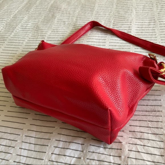 BCBG Handbag - Picture 4 of 15